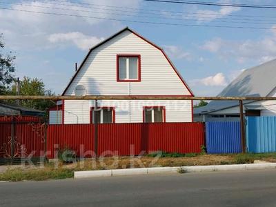 Отдельный дом · 4 комнаты · 100 м² · 15 сот., Аль Фараби — Нарсуд, акимат, жд вокзал за 35 млн 〒 в Аксае