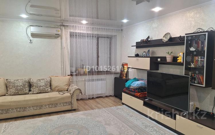 1-комнатная квартира · 47 м² · 1/5 этаж, мкр Кадыра Мырза-Али абулхайрхана 175 за 200 000 ₸ в Уральске — фото 2
