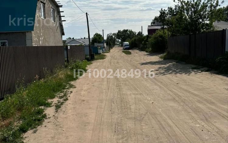 Отдельный дом · 2 комнаты · 70 м² · 6 сот., Ск поиск 1 4 — проспект Жалантос батыр за 3.8 млн 〒 в Актобе, мкр Акжар — фото 2