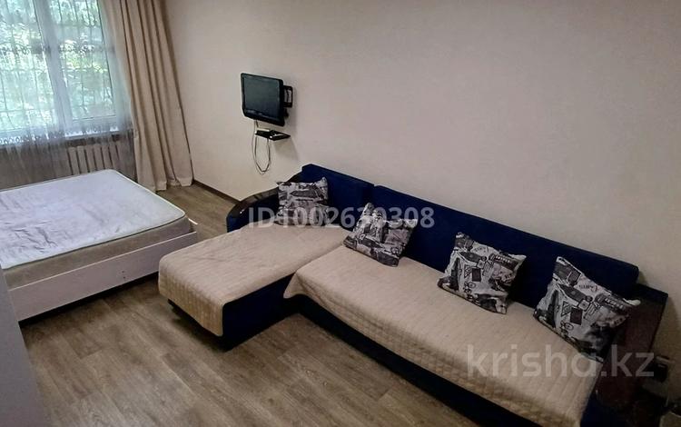 1-комнатная квартира · 38 м² · 1/4 этаж, Манаса 31 — Абая за 12 000 ₸ в Алматы, Бостандыкский р-н — фото 2