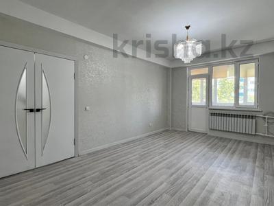 3-комнатная квартира · 82 м² · 2/5 этаж, Сатпаева 143/5 за 29 млн ₸