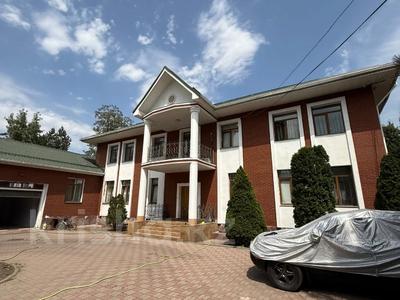 Жер үй мен саяжайлар в Алматы: Жеке үй · 11 бөлме · 1120 м², Жарокова 258, бағасы: 7 млн 〒 Жеке үй · 11 бөлме · 1120 м², Жарокова 258, бағасы: 7 млн 〒 в Алматы, Бостандыкский р-н