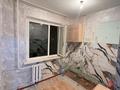 2-комнатная квартира · 54 м² · 4/5 этаж, 15 мкр 3 дом за 10 млн ₸ в Караганде, Алихана Бокейханова р-н — фото 5