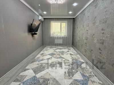2-бөлмелі пәтер · 60.5 м² · 6/6 қабат, Строитель ш/а., бағасы: 25 млн ₸ в Уральске, мкр Строитель