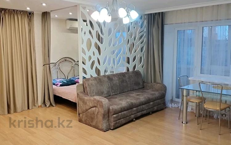 1-бөлмелі пәтер · 50 м² · 4/5 қабат, Тауелсызлык 37 — Угол Тарана Абая Цум, Март, Макдональдс, Горотдел, Центральный парк, бағасы: 2 000 ₸ в Костанае — фото 2