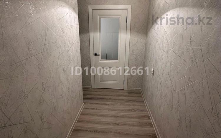 1-комнатная квартира · 33 м² · 2/5 этаж, мкр Айнабулак-3 94 за 170 000 ₸ в Алматы, Жетысуский р-н — фото 2