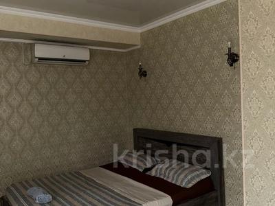 2-комнатная квартира · 50 м² · 1/10 этаж, 8-й микрорайон, Тауке хана 33 за 12 000 ₸ в Шымкенте, Туран р-н