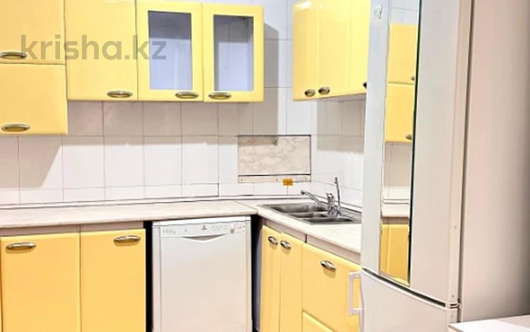 3-комнатная квартира, 70 м², 4/5 этаж, 28-й мкр 13 за 17 млн 〒 в Актау, 28-й мкр — фото 3