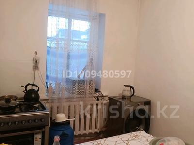 Отдельный дом · 4 комнаты · 80 м², Абая 31 — Кафе Куаныш за 100 000 〒 в Бельбулаке (Мичурино)