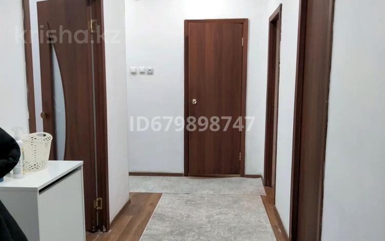 3-комнатная квартира · 100 м² · 5/5 этаж, мкр. Зачаганск пгт, Камбар батыр 4 — Алпамыс за 35 млн ₸ в Уральске — фото 18