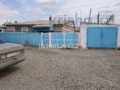 Продажа домов и дачи в Костанайской обл.: Отдельный дом · 4 комнаты · 77 м² · 2 сот., 5А 20 за 11.9 млн 〒 Отдельный дом · 4 комнаты · 77 м² · 2 сот., 5А 20 за 11.9 млн 〒 в Житикаре