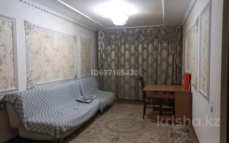 3-бөлмелі пәтер · 67 м² · 3/5 қабат, Ақсай-3Б ш/а. — Улицы Яссауи -Төле Би, бағасы: 300 000 ₸ в Алматы, Ауэзовский р-н — фото 2