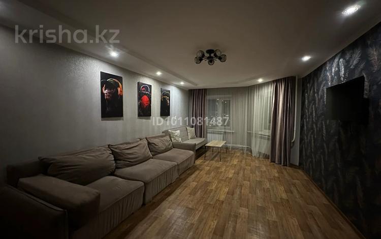2-комнатная квартира · 80 м² · 8/15 этаж, проспект Шакарима 60 за 2 500 ₸ в Семее, Красный Кордон — фото 2