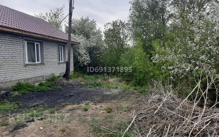Отдельный дом · 3 комнаты · 68 м² · 15 сот., Октябрьская 61 за 8.5 млн ₸ в Габидена Мустафина — фото 10