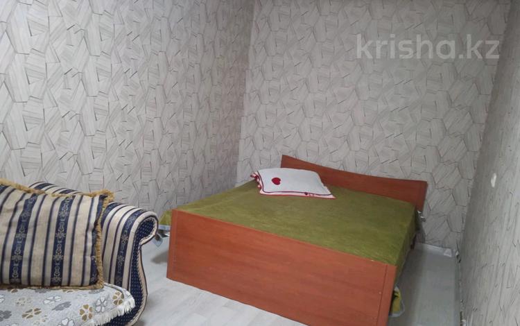 2-комнатная квартира · 47 м² · 2/5 этаж, Майкудук, Майкудук, 12й микрорайон — Мактуб торговый дом за 13 000 ₸ в Караганде, Алихана Бокейханова р-н — фото 2