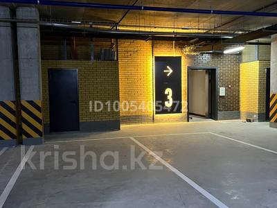 Паркинг · Исатай Тайманова 42A — Жарбосынова за 60 000 〒 в Атырау