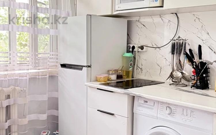 1-комнатная квартира · 31.8 м² · 5/5 этаж, мкр Юго-Восток, мкр Юго-Восток,ул Гапеева 11 за 13 млн ₸ в Караганде, Казыбек би р-н — фото 2