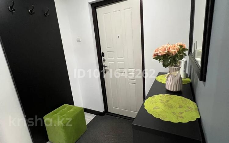 1-бөлмелі пәтер · 40 м² · 1/5 қабат, мкр 11 17, бағасы: 20 млн ₸ в Актобе — фото 2