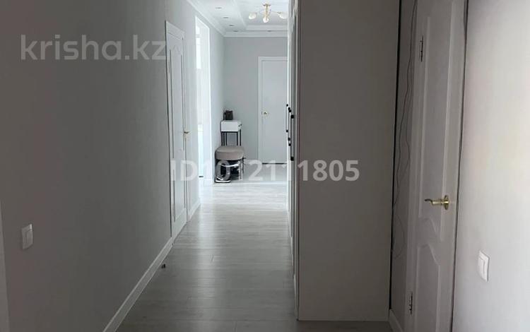 4-бөлмелі пәтер · 123 м² · 5/9 қабат, Бараева 25, бағасы: 63 млн ₸ в Астане, р-н Байконур — фото 2