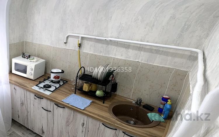 1-комнатная квартира · 30 м² · 3/4 этаж, Чехова 100 — Детский мир за 2 500 〒 в Костанае — фото 2