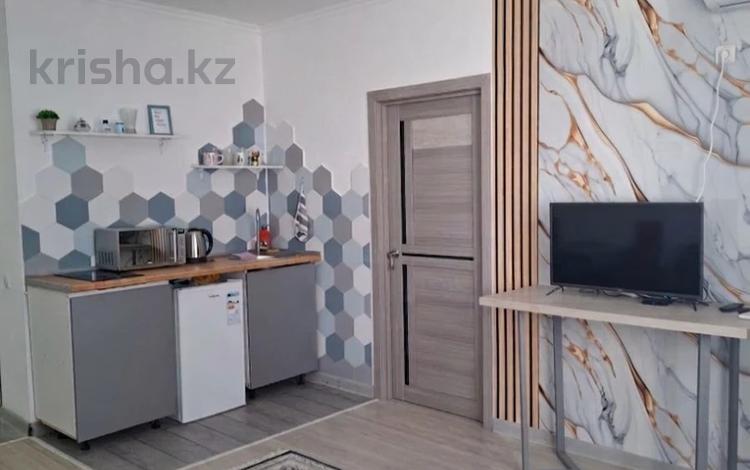 1-комнатная квартира · 40 м² · 10/16 этаж, ул. Сырыма Датова 32/2к1 за 12 000 ₸ в Уральске, мкр Школьник — фото 2