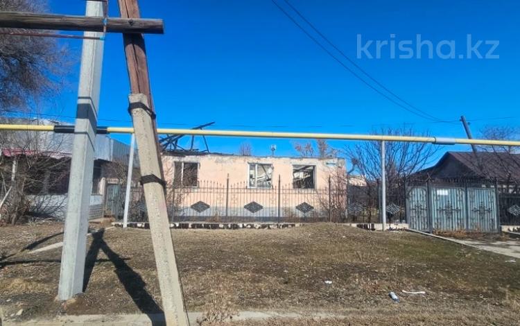 Отдельный дом · 6 комнат · 267.9 м² · 7.7 сот., Панфиловская 173 за ~ 12 млн ₸ в Карабулаке — фото 2