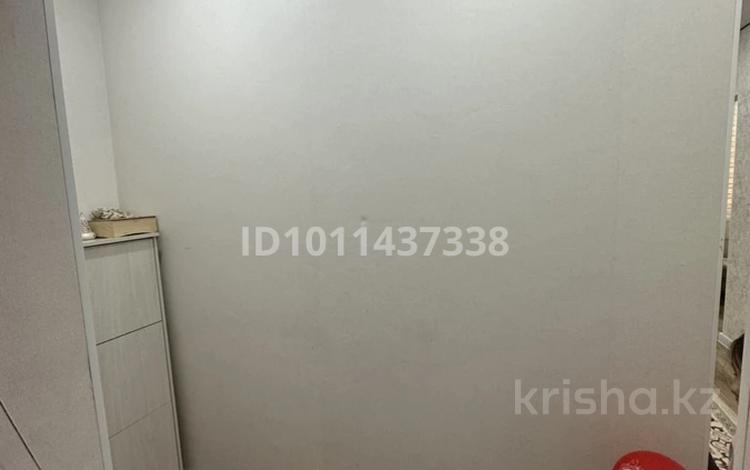 1-комнатная квартира · 34 м² · 3/6 этаж, 17-й мкр 90 — 17 шағын аудан 90 дом , қаланың қақ ортасында орналасқан, мектеп , балабақша, поликлиника Ясин, супермаркеттер, орналасқан, өте қолайлы жерде жолдың бойында орналасқан дом, 1 бөлмелі пәтер, ремонты свежый жақында толықтай ремонттан өткен за 11.5 млн ₸ в Актау — фото 2