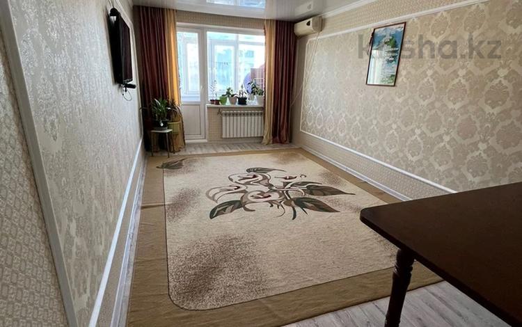 2-комнатная квартира, 49.2 м², 5/5 этаж, Акмурзина за 14 млн 〒 в Уральске — фото 2