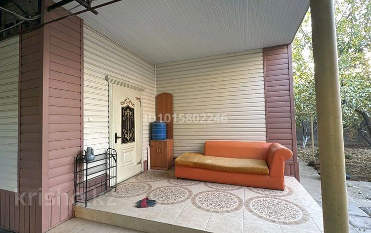 Отдельный дом · 3 комнаты · 150 м² · 8 сот., Самал 2 — Школа 77 за 150 000 ₸ в Шымкенте, Абайский р-н — фото 2