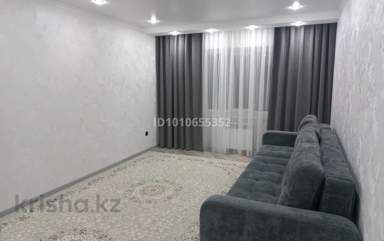 2-бөлмелі пәтер · 70 м² · 8/9 қабат, мкр. Алтын орда, Микрорайон Алтын Орда 101б — улица Мустафы Шокая, бағасы: ~ 32.7 млн 〒 в Актобе — фото 2