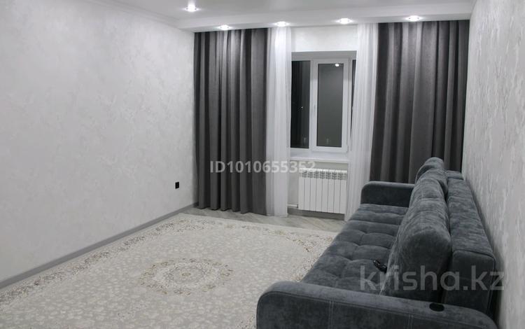2-бөлмелі пәтер · 70 м² · 8/9 қабат, мкр. Алтын орда, Микрорайон Алтын Орда 101б — улица Мустафы Шокая, бағасы: 30.7 млн 〒 в Актобе — фото 20