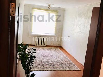 Пәтерлер в Атырауской обл.: 2-бөлмелі пәтер · 50 м² · 3/5 қабат · ай сайын, Владимирского 39 — Технодом, бағасы: 160 000 〒 2-бөлмелі пәтер · 50 м² · 3/5 қабат · ай сайын, Владимирского 39 — Технодом, бағасы: 160 000 〒 в Атырау, мкр Авангард-3