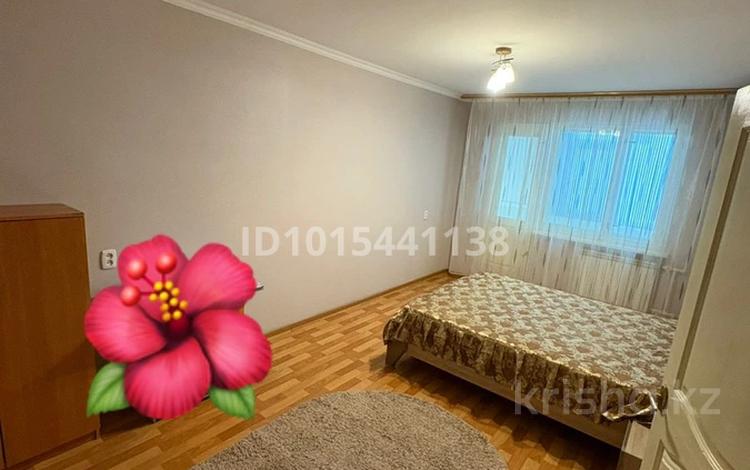 3-комнатная квартира · 63 м² · 4/5 этаж, мкр 5, Абилкайыр хан — Стадион Нурдаулет за 250 000 ₸ в Актобе — фото 2