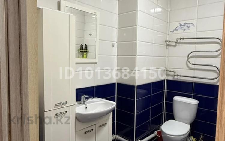 2-бөлмелі пәтер · 40 м² · 5/10 қабат, Ақсай-1 ш/а. — Сайна, бағасы: 15 000 ₸ в Алматы, Ауэзовский р-н — фото 2