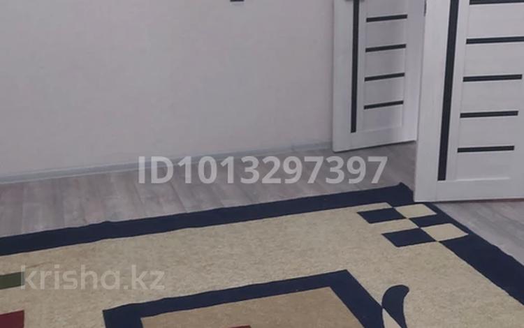 3-комнатная квартира · 72 м² · 3/5 этаж, 3-й микрорайон — Возле школы, садика, рядом с рынком за 200 000 ₸ в Шымкенте, Туран р-н — фото 5