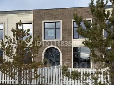 Үйдің бір бөлігі · 5 бөлме · 162 м² · 3.5 сот., Никола Тесла 5, бағасы: 165 млн 〒 в Астане