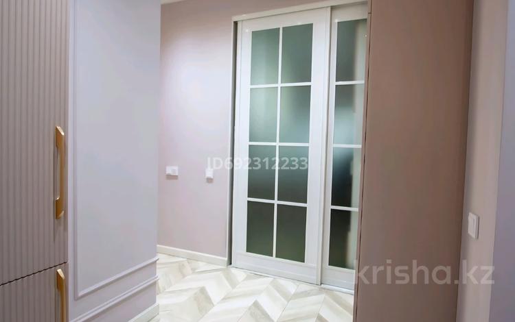 4-бөлмелі пәтер · 80.1 м² · 5/17 қабат, Утепова 31, бағасы: 75 млн ₸ в Алматы, Бостандыкский р-н — фото 32