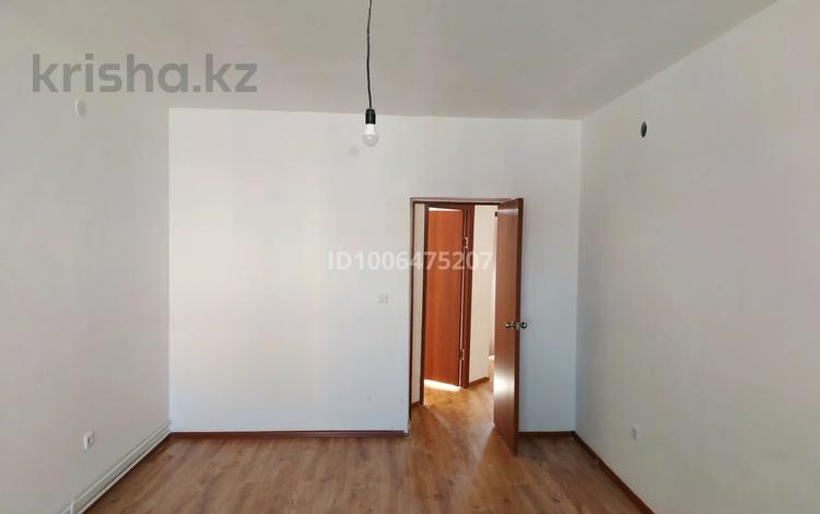 2-бөлмелі пәтер · 56 м² · 3/5 қабат, 34-й мкр 17 — Школы гимназия 19, бағасы: 13.8 млн ₸ в Актау — фото 2
