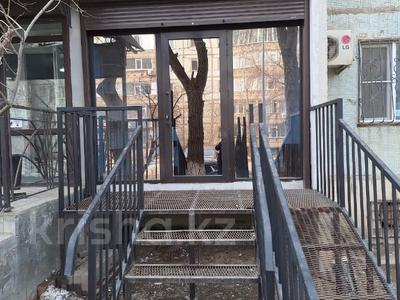 Свободное назначение, офисы, магазины и бутики, общепит, салоны красоты, медцентры и аптеки, образование, развлечения · 36.5 м² за 19.5 млн ₸ в Актобе, мкр 8