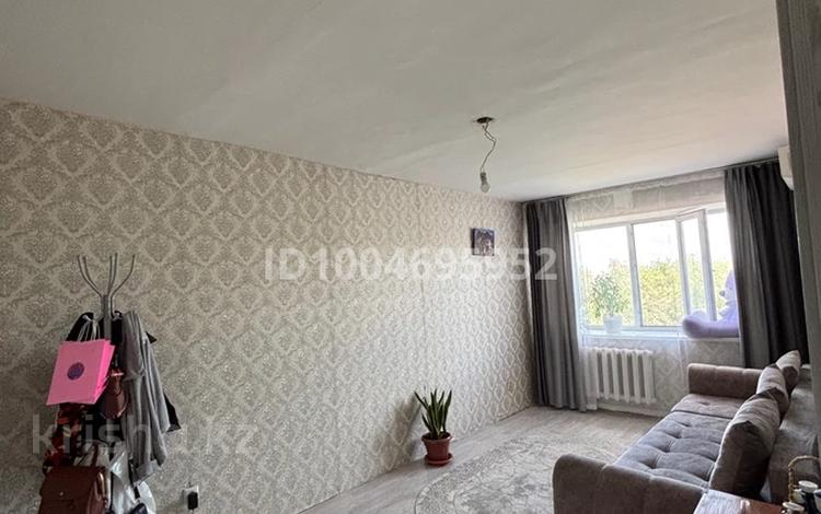 1-комнатная квартира · 36.7 м² · 4/5 этаж, мкр Шанхай, Мира 49 — 26 школа за 8 млн ₸ в Актобе — фото 2