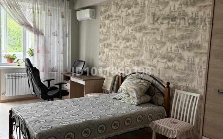 3-бөлмелі пәтер · 109 м² · 4/10 қабат, Алтынсарина 40г — Куанышбаева - Алтынсарина | Возле ауэзовского суда, бағасы: 85 млн ₸ в Алматы, Ауэзовский р-н — фото 2
