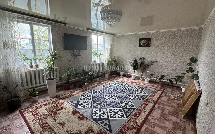 Часть дома · 3 комнаты · 74.2 м² · 10 сот., Мамедова 9 — Акжар ауылы за 5.5 млн ₸ в Хромтау — фото 2