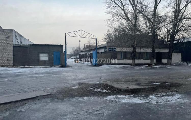 Өнеркәсіптік база · 50 сотық, Чехова 75, бағасы: 2.4 млн ₸ в Семее — фото 2