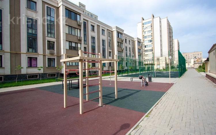 3-комнатная квартира · 54 м² · 3/10 этаж, Мкр Аксай, Б. Момышулы 25 за 41.5 млн ₸ в Алматы, Ауэзовский р-н — фото 2