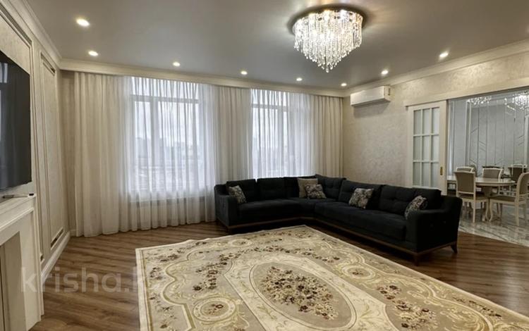 5-комнатная квартира · 150 м² · 6 этаж, Кабанбай батыр 29 за 1 млн ₸ в Астане, Есильский р-н — фото 2