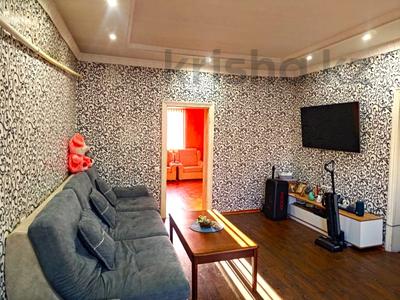 Отдельный дом · 4 комнаты · 86 м² · 10 сот., Пришахтинск, Павлодарская за 16 млн 〒 в Караганде, Алихана Бокейханова р-н