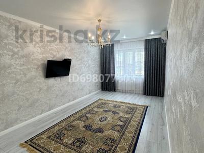 3-бөлмелі пәтер · 90 м² · 5/10 қабат, Алтын орда ш/а. 9Б — проспект А.Молдагуловой, бағасы: 40 млн ₸ в Актобе, мкр. Алтын орда