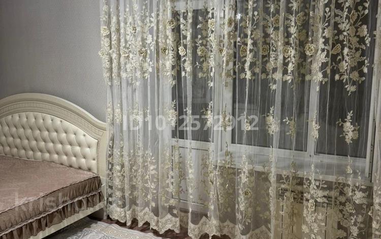 2-комнатная квартира · 43.2 м² · 5/5 этаж, Жаманкулова 6/1 за 10 млн ₸ в Актобе, мкр Москва — фото 9