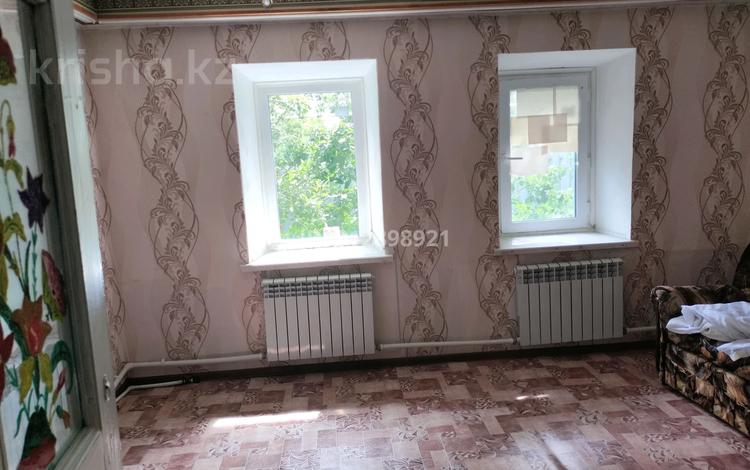 Отдельный дом · 3 комнаты · 60 м² · 6 сот., Абая — Центр за 10 млн ₸ в Теректы — фото 2