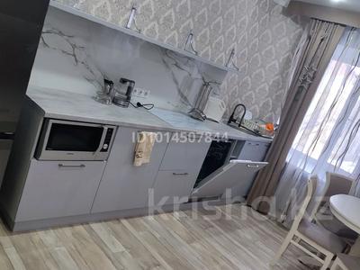 2-комнатная квартира · 80 м² · 2/3 этаж, мкр Новый Город, улица Абая 34 за 250 000 ₸ в Караганде, Казыбек би р-н
